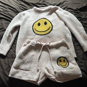 Smiley, fuzzy, sleep set. Size small!